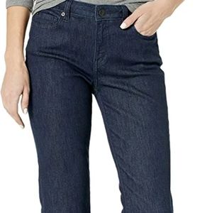 Amazon Essentials Women's Bootcut Jeans 16 regular.